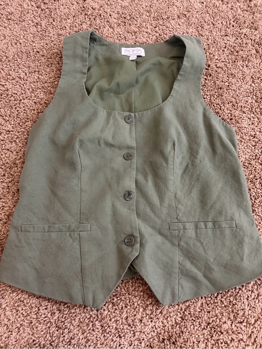NWOT vest 🫒